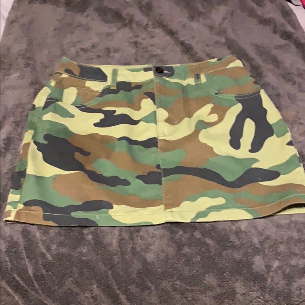 Camouflage skirt